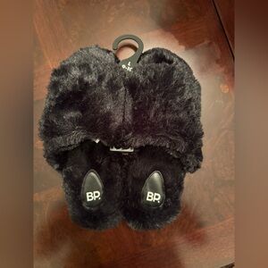 bp Black Furry slippers
